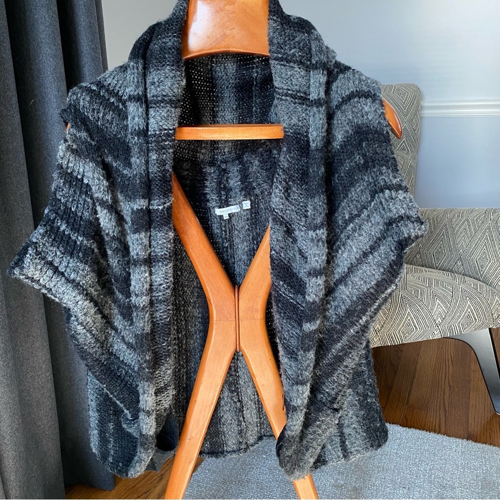 360 Sweater gray black shawl pockets size XS oversized